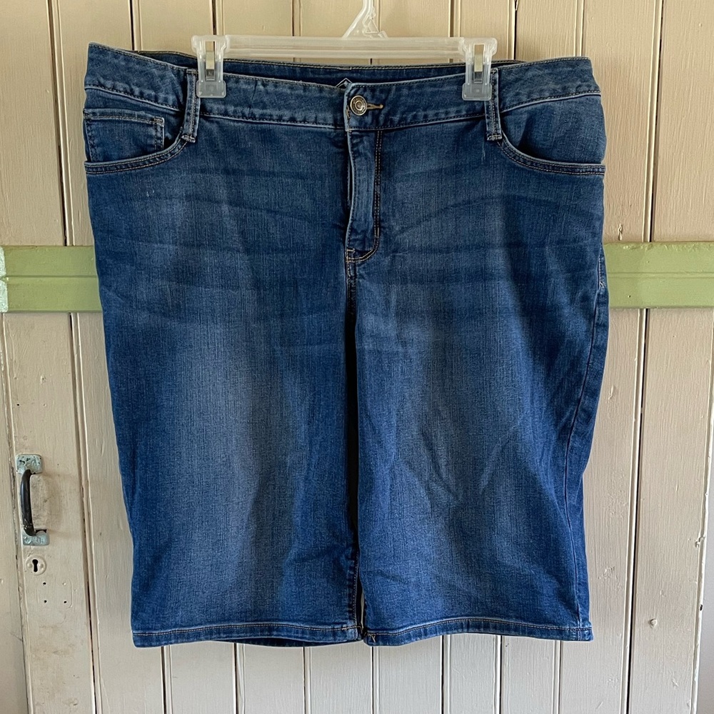 St. John’s Bay Bermuda Shorts
